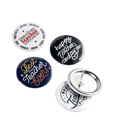 Pin Semi clasico Medida: 2.5 ancho x 3.5 cm alto